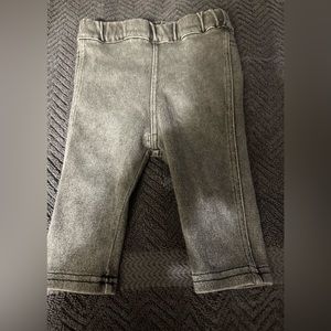 Girls Grey Bit'z Kids Pull on soft Jeans.Size 18-24 months. Designer Back Pocket